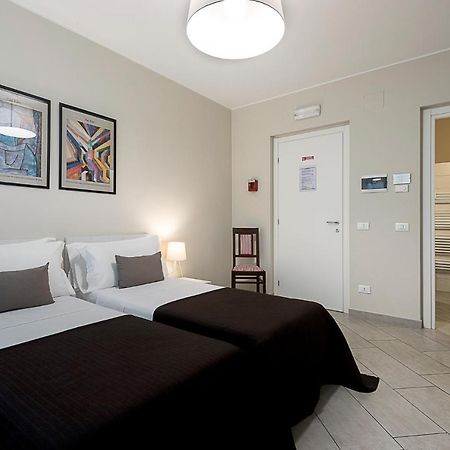I Tigli Guest House เปียเชนซา ภายนอก รูปภาพ
